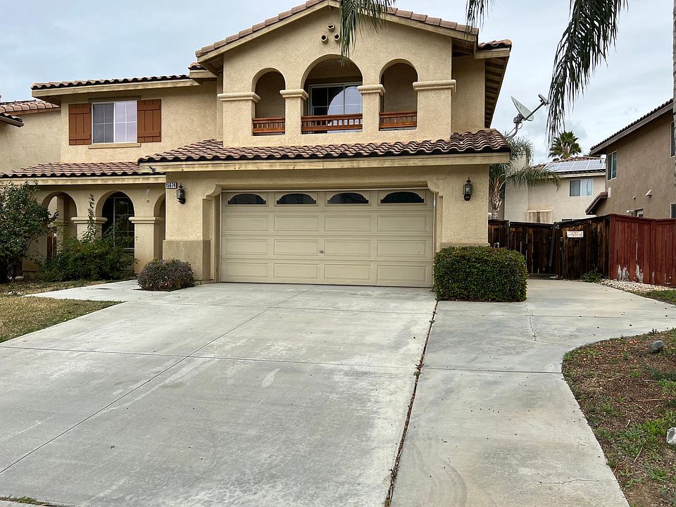 1st image of 15674 Mesa Verde Dr