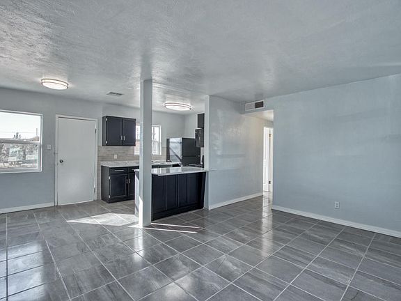 4th image of 5016 Mount Vernon Ct