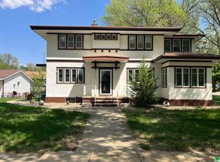 350 S 6th St, Akron, IA 51001