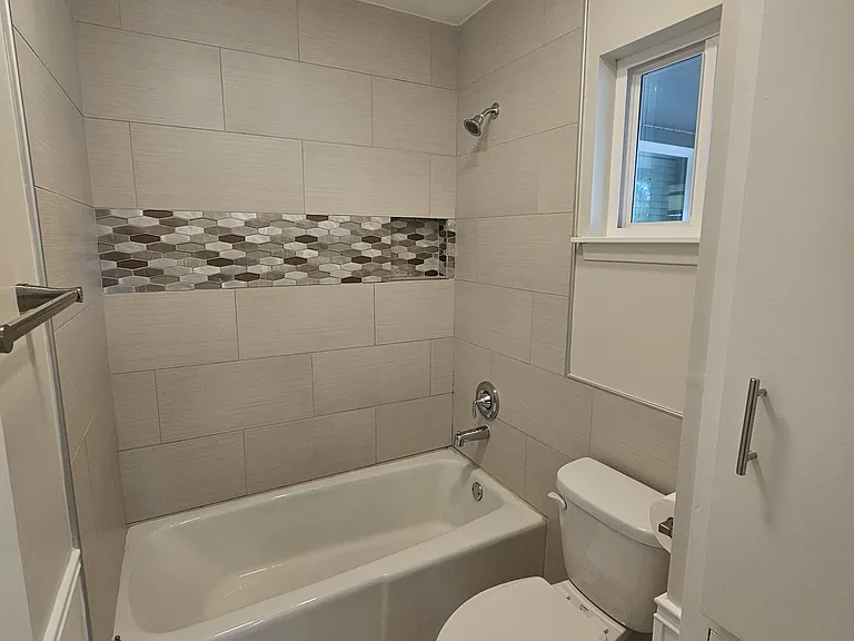 3402 Laguna Dr — Photo 18