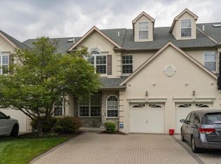 328 Silo Mill Ln, Lansdale, PA 19446