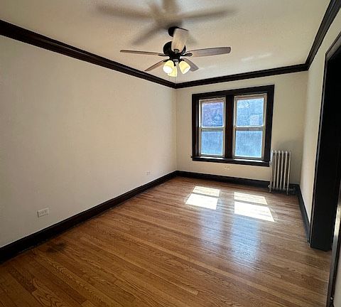 2nd image of 5254 N Glenwood Ave APT J1