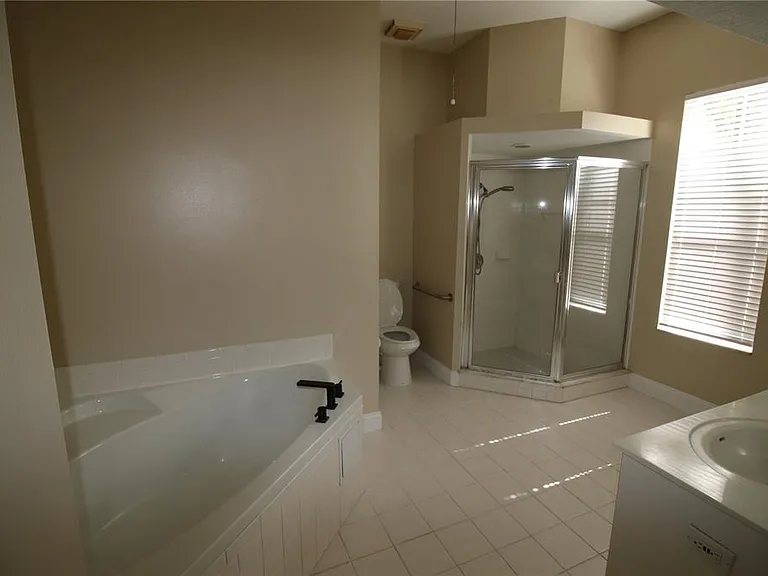 18965 SW 98th Pl — Photo 15