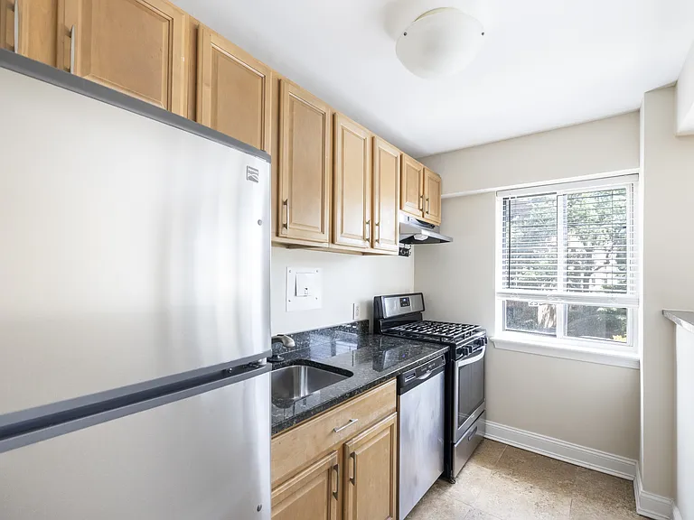 3901 Tunlaw Rd NW #204-1 — Photo 9