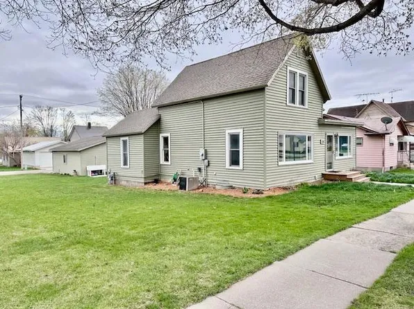 310 Maple St N, Mabel, MN 55954