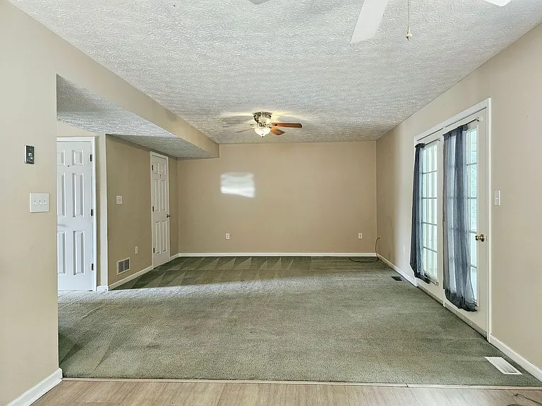 58 Bremer Dr — Photo 7