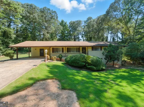 1609 Adrian Dr, Riverdale, GA 30296