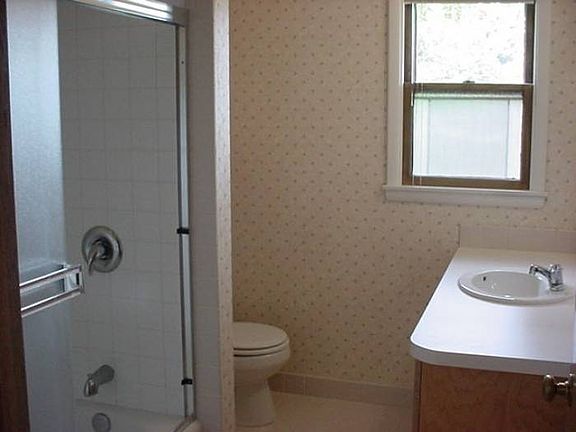 5th image of 5200 S Cloverdale Pl