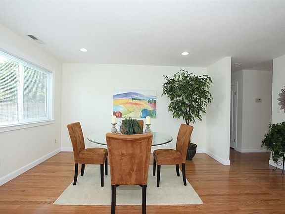 4th image of 4873 Bannock Cir