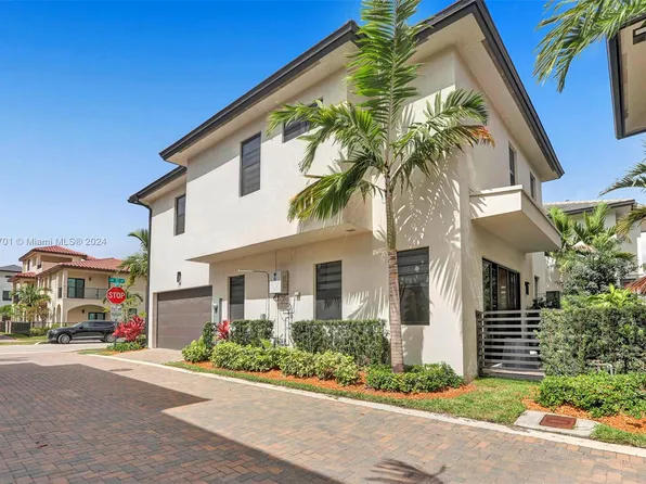 8281 NW 48th St, Doral, FL 33166