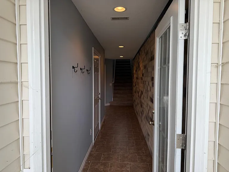 4703 Lakeside Dr — Photo 10