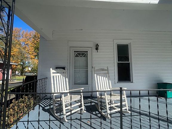 2nd image of 28-30 Eaton St