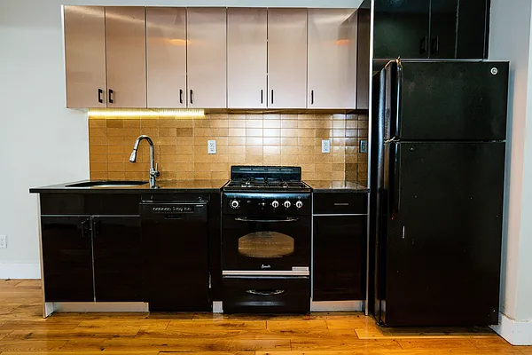 Rented by SCOUTBK.COM | media 45