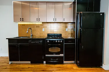 Rented by SCOUTBK.COM