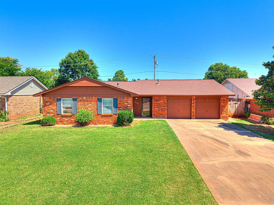 1st image of 1914 E Chandler Dr