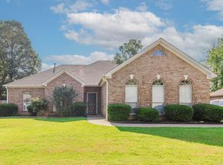 1815 Pleasant Pointe Cir, Bryant, AR 72022