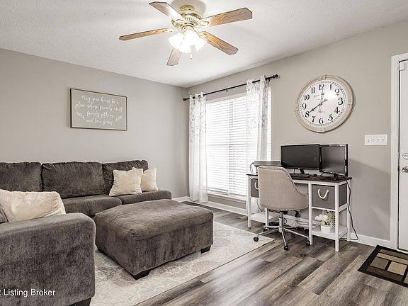 2nd image of 120 Cannon Ct