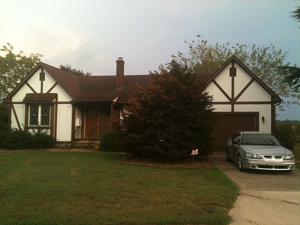 2nd image of 707 New St