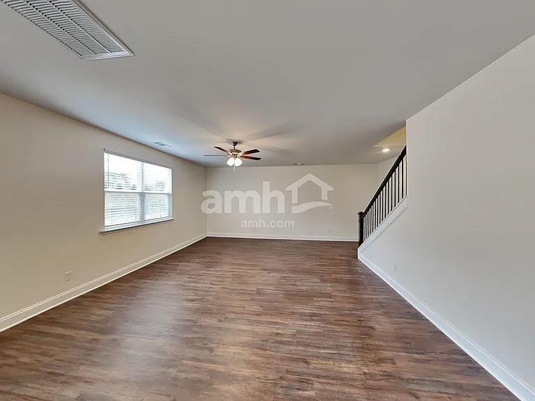 2128 Williamshire Ln — Photo 6