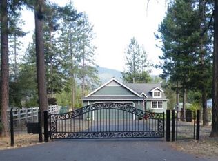 510 S Junction Ave, Cave Junction, OR 97523