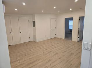 31 Van Zandt St #2, Albany, NY 12207