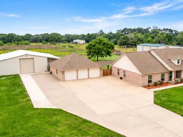 2224 County Road 660b, Danbury, TX 77534