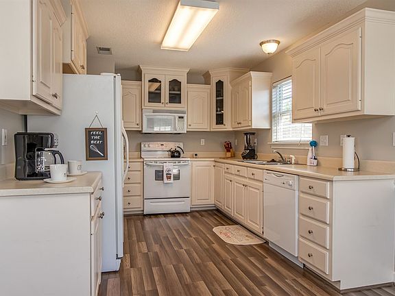3rd image of 360 Split Oak Ln