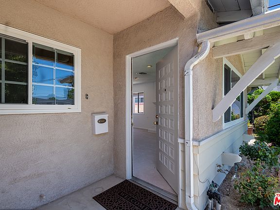4th image of 22621 Cerise Ave