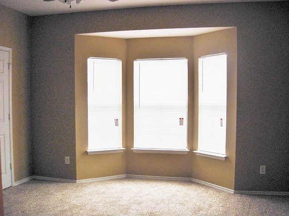 2nd image of 3212 Donnelly Cir #5