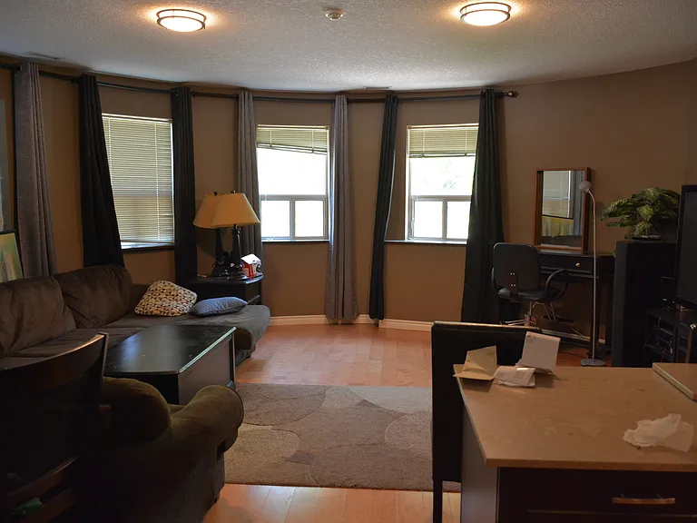 74 Marshall St — Photo 10