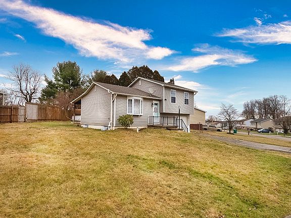 2nd image of 220 Oberlin Dr