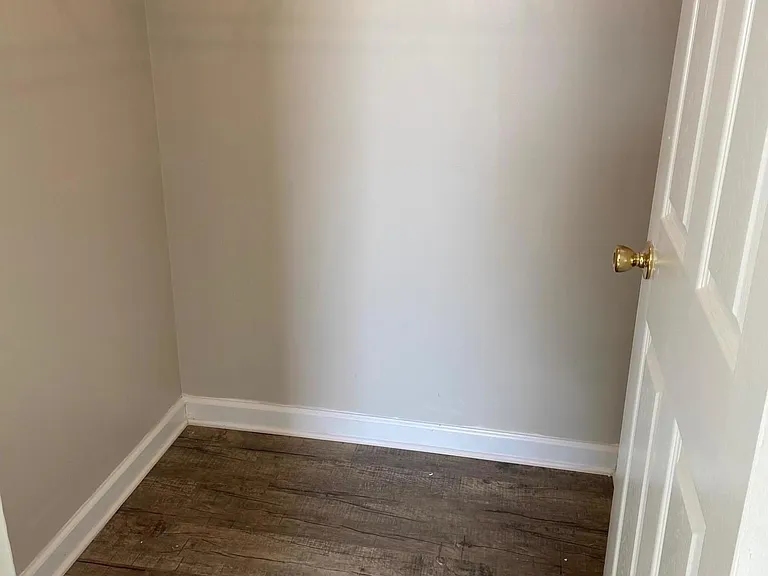 401 Sumrell Way — Photo 15