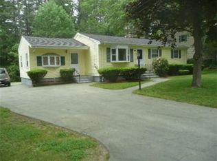 112 Patricia Ln, Dracut, MA 01826