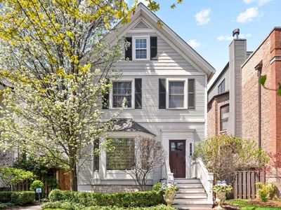 (Undisclosed Address), Chicago, IL, 60657
