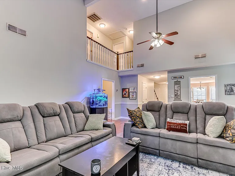 2528 Commons Trce — Photo 11