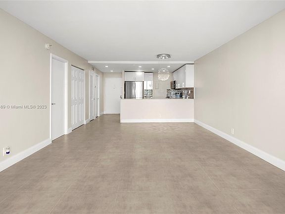 5th image of 16740 NE 9th Ave APT 509