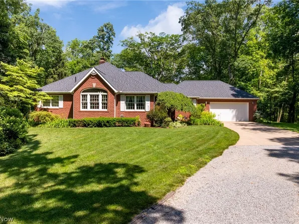10400 Stoneacre St NW, Canal Fulton, OH 44614