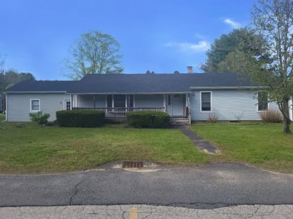 39 Ruggles St, Hardwick, MA 01037