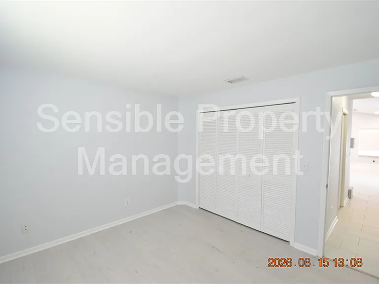 9304 Heritage Oak Ct — Photo 33