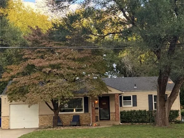 7027 Quivira Rd, Shawnee, KS 66216
