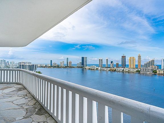 3rd image of 3000 Island Blvd APT 2406