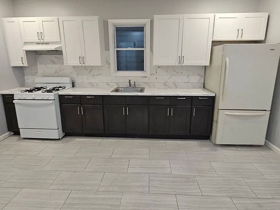 1st image of 34 Howard St #1A