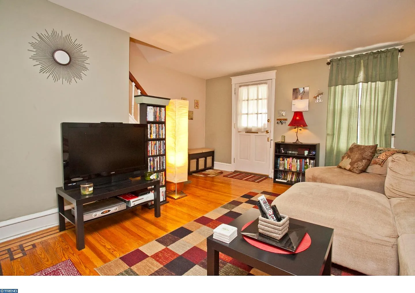 3 bed, 1056 sqft, $2,350 — Photo 4