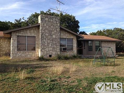 1st image of 592 Chisholm Trl