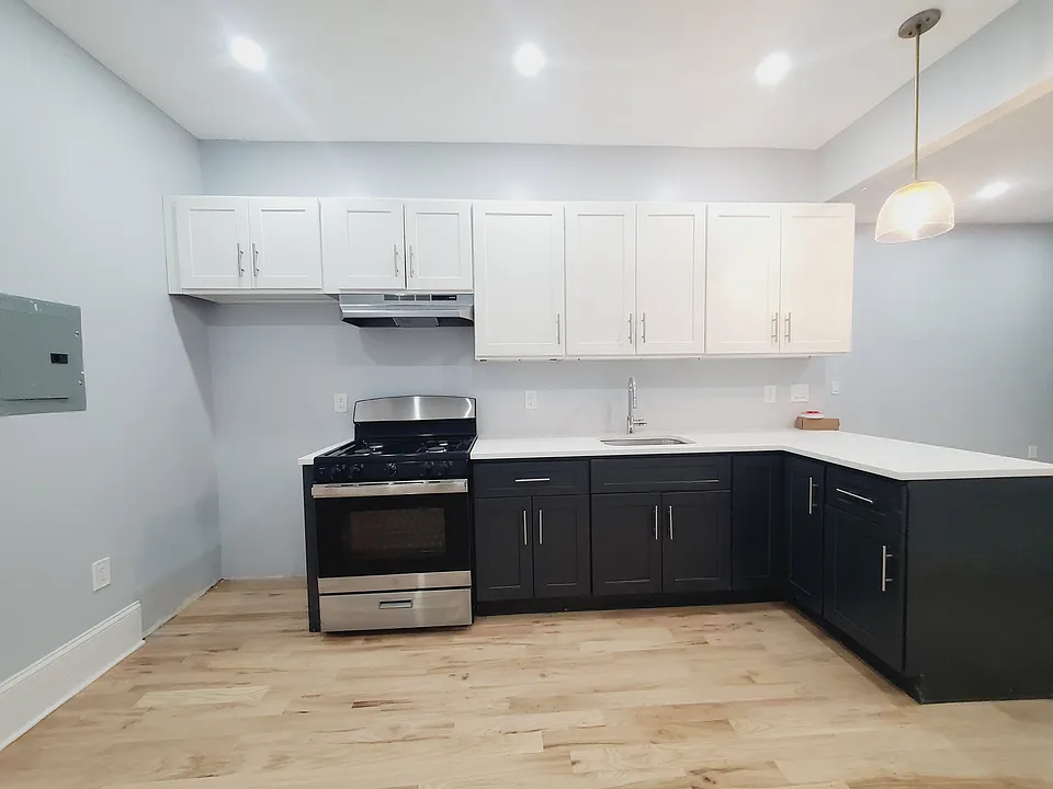 81 Bostwick Ave #1R