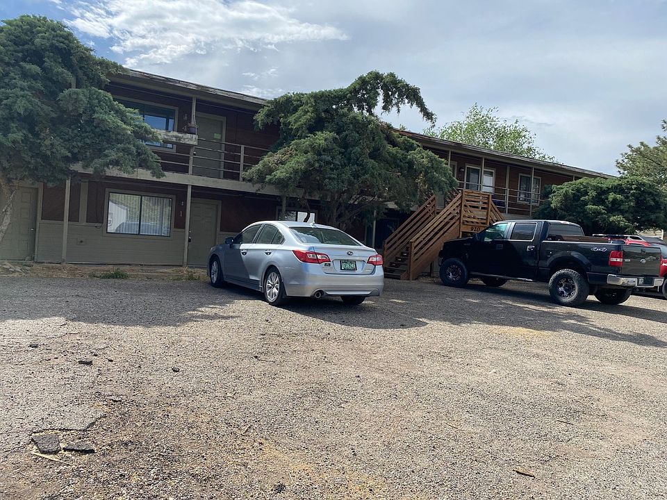1st image of 920 Iowa Ave APT 4