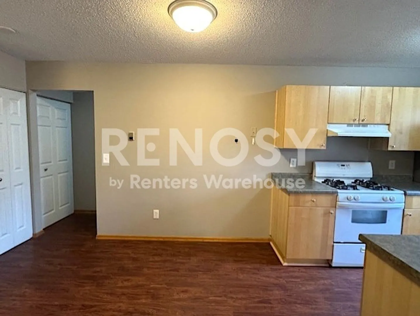 Available now - your very own 2 bedroom, 2 bath condo in Plymouth! — Photo 3