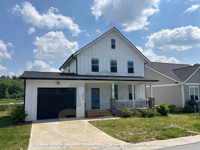 Welcome home to 232 Leyland Circle!