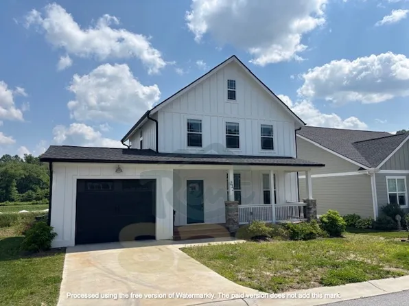 232 Leyland Cir, Hendersonville, NC 28792