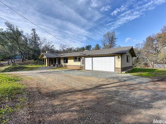 4th image of 4109 Black Oak Dr